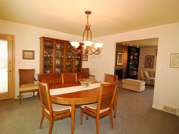 3rd image of 50 Brookside Ter