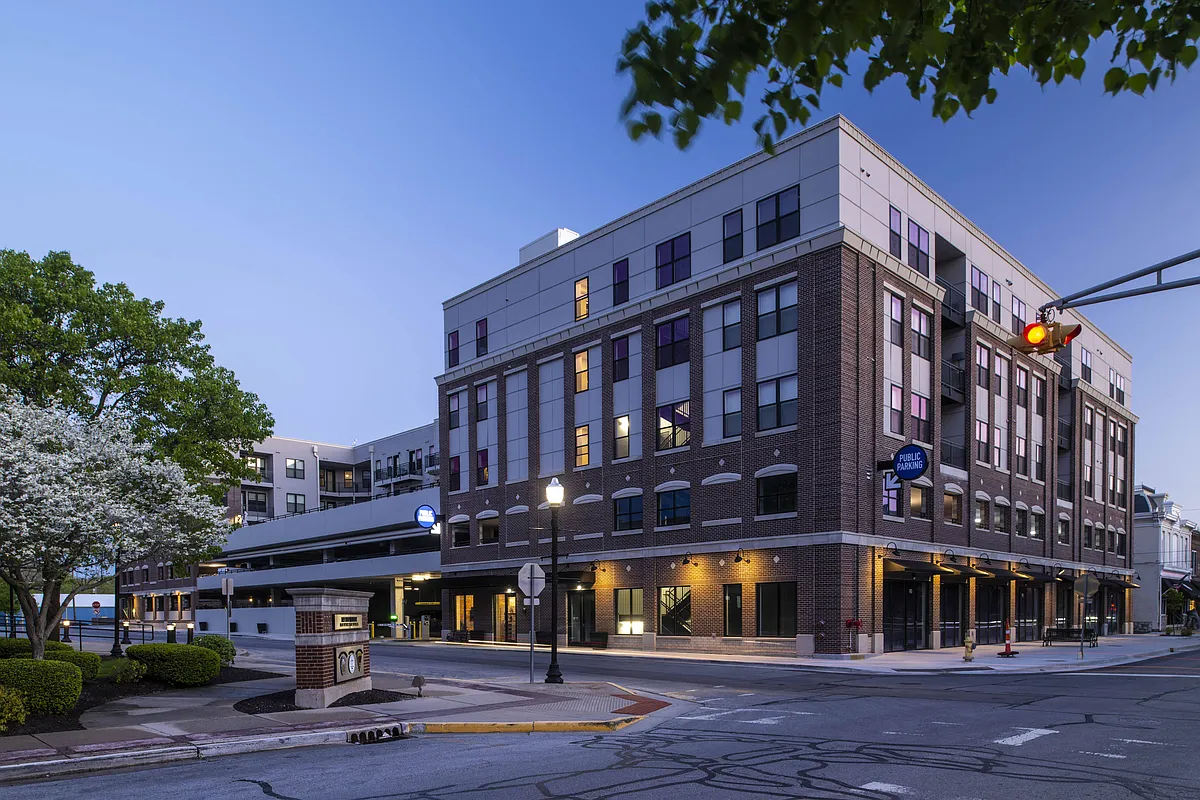 Building Photo - The Levinson