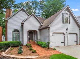 1605 Spinnaker Dr, Alpharetta, GA 30005