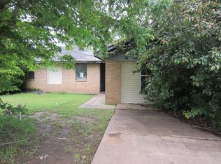 3306 W Montana Ave, Chickasha, OK 73018