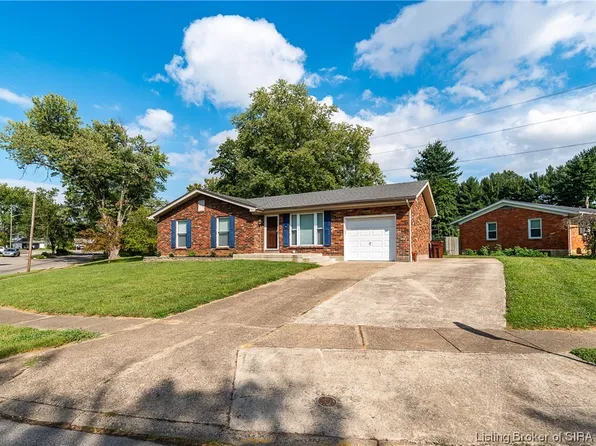 1802 Briarwood Drive, Clarksville, IN 47129