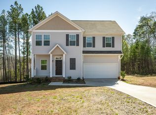 137 Top Flite Dr, Statesville, NC 28677