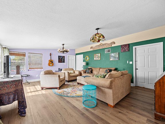 2nd image of 2695 Hayden Drive