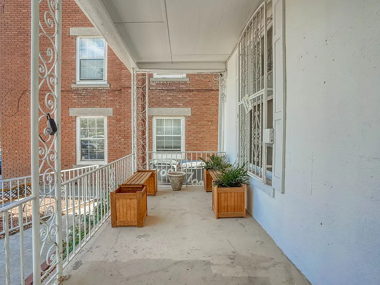 709 N Saint Vrain St — Photo 12