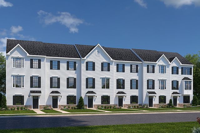 427 Pitch Pine Way Exterior
