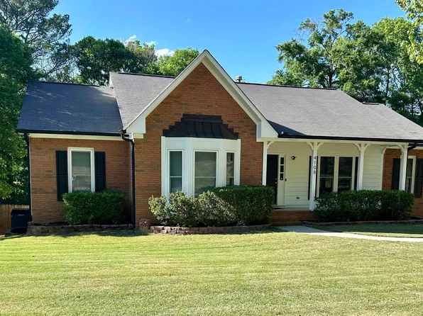 4108 Heritage Oaks Cir, Birmingham, AL 35242