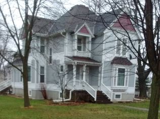 411 2nd St, Lyle, MN 55953