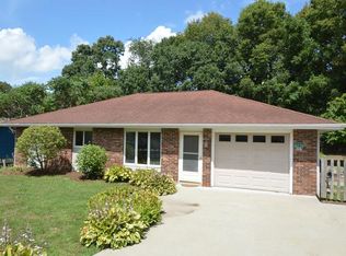 16176 Strawberry Rd, Morrison, IL 61270