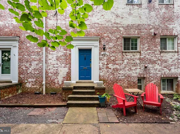 3319 Valley Dr, Alexandria, VA 22302