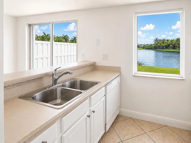 180 Riviera Cir #30-5 — Photo 9