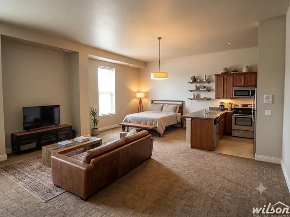5 N. Front St., 5 N Front St APT 202, Yakima, WA 98901