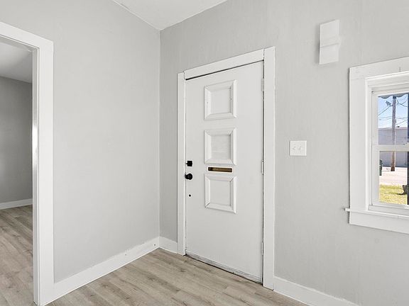 5th image of 4633 Arizona Ave