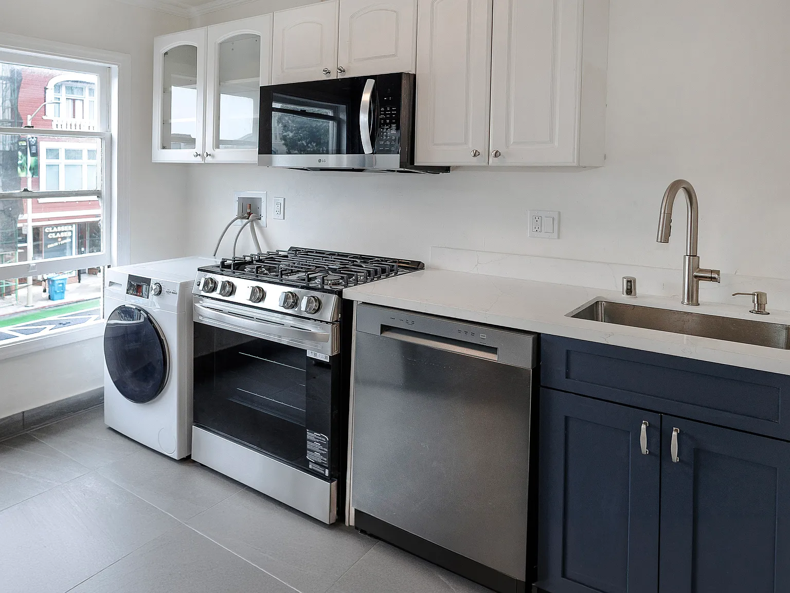 1 bed, 650 sqft, $4,495 — Photo 2