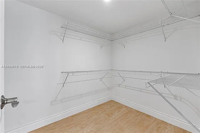 1600 S Bayshore Ln #6A — Photo 12