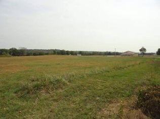 1360 Spring Bay Rd, East Peoria, IL 61611