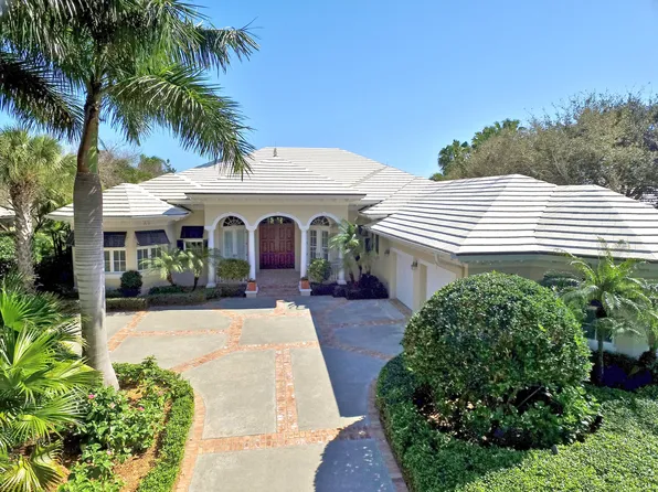 400 Indies Dr, Orchid, FL 32963