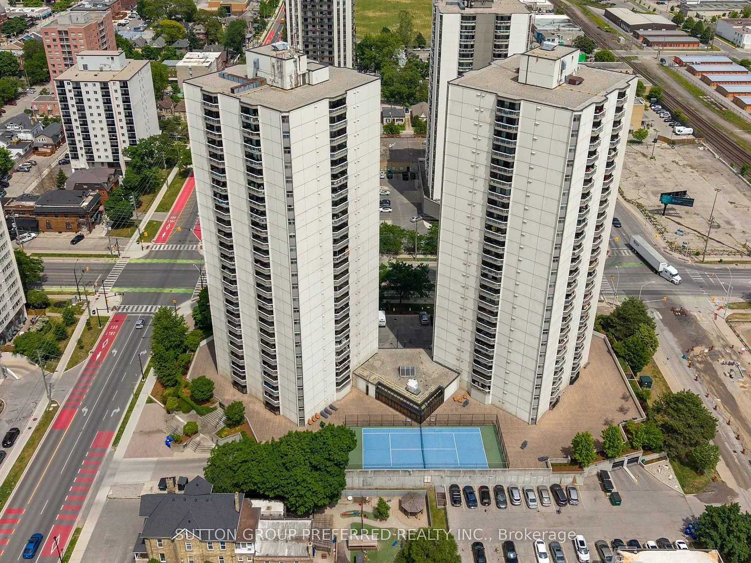 2 bed, $2,100 — Photo 2