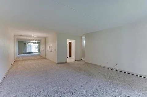 10511 Cedar Lake Rd #211 — Photo 18