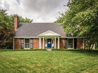 210 Choctaw Rd, Indian Hills, KY 40207