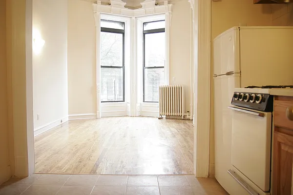 Rented by Compass | media 6