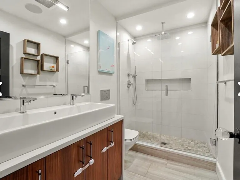 613 Tremont St #4 — Photo 16