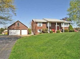 430 Freeport St, Saxonburg, PA 16056