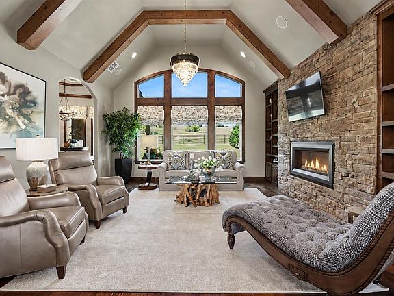 2nd image of 3539 Abby Ln