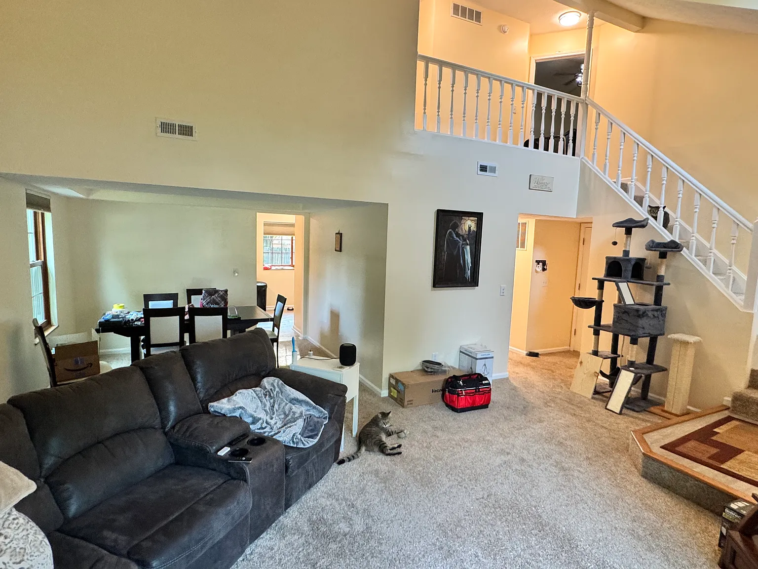 3 bed, 2.5 bath, 1726 sqft, $2,400 — Photo 1