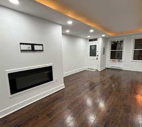 2nd image of 99 1/2 Napoleon St