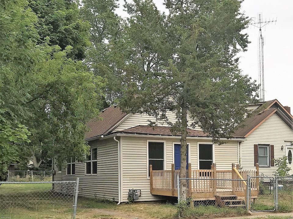 1st image of 1221 Broadway Ave