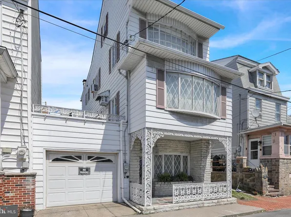 136 N North St, Minersville, PA 17954