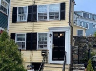 7 Lee St #1, Marblehead, MA 01945