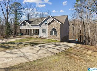 46 Volunteers Cir, Sylacauga, AL 35151