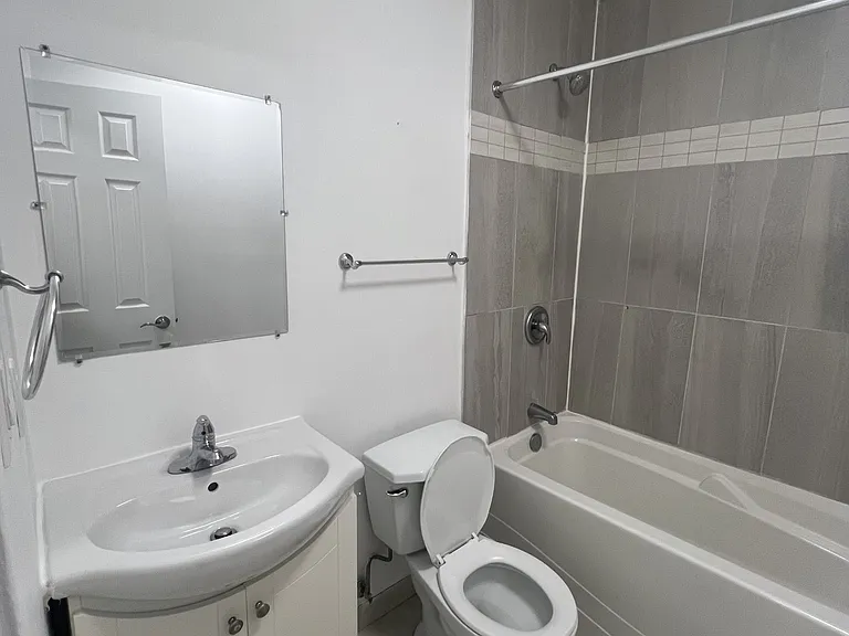 379 Cooper St — Photo 94