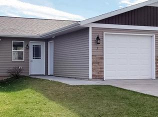 2227 Peters Dr #3, Eau Claire, WI 54703