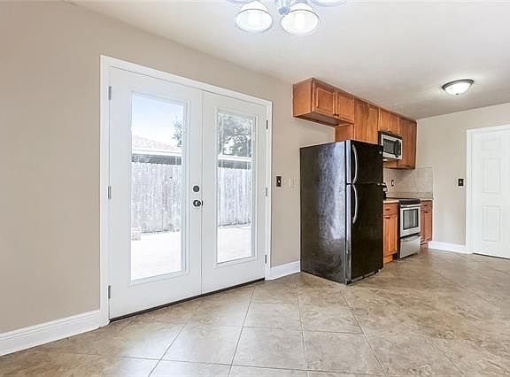 4th image of 3425 Dauterive Dr