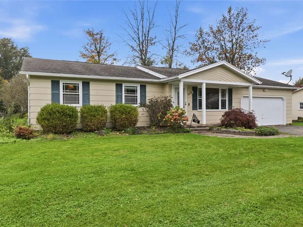 71 Alecia Dr, Rochester, NY 14626