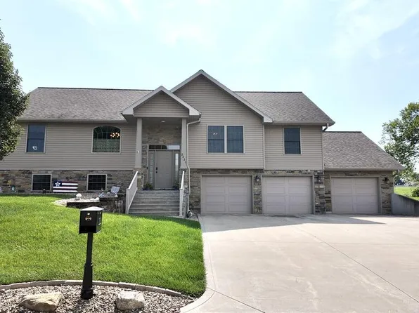2021 Lakeview Dr, Chillicothe, MO 64601