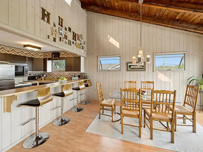 623 Old Montauk Hwy — Photo 4
