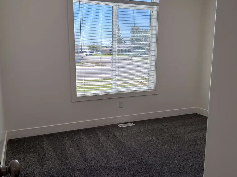3395 Ventura Ave — Photo 7