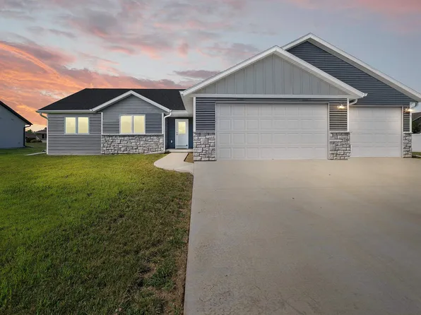 310 Prairie Fox St, Fond Du Lac, WI 54937