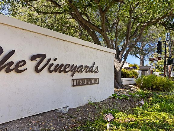 2nd image of 19103 Vineyard Ln