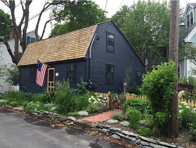 1st image of 11 Bay St