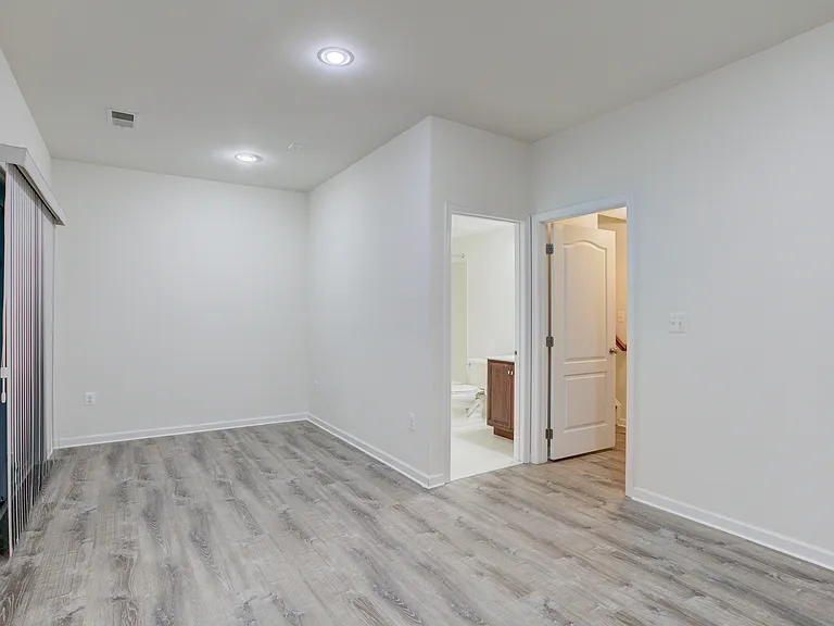 43276 Mitcham Sq — Photo 44