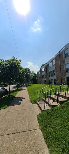 Twin Place Apartments Photo 1