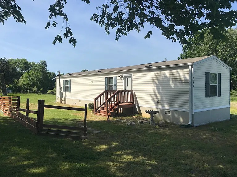 3122 State Highway 87 — Photo 5