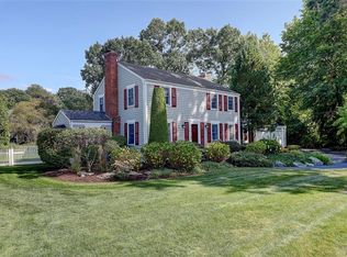 3 Shady Ln, Barrington, RI 02806