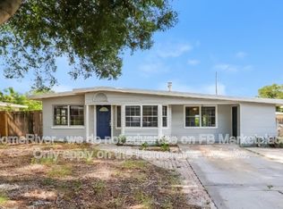 1354 Tuscola St, Clearwater, FL 33756