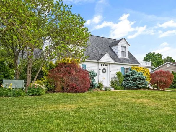 208 N Stuart Ave, Elkton, VA 22827