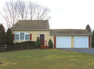 118 Mourning Dove Dr, Slippery Rock, PA 16057